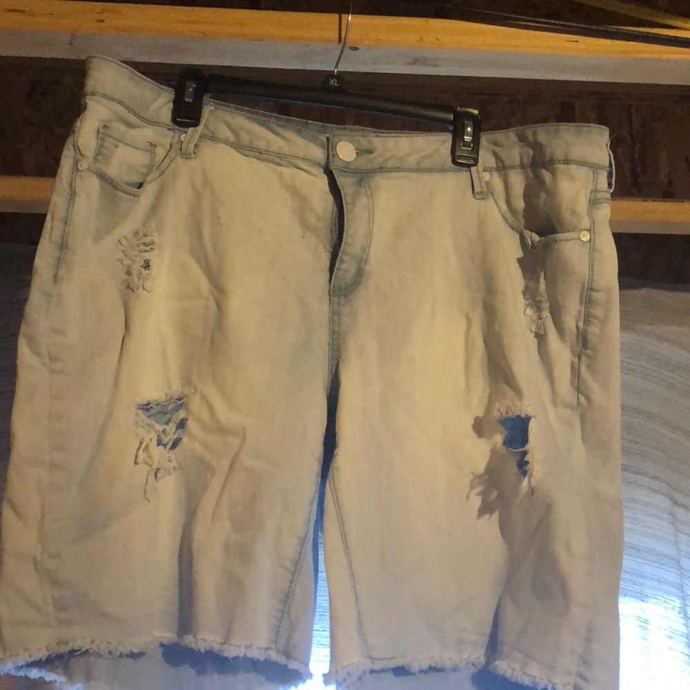 Seven7 Jean shorts